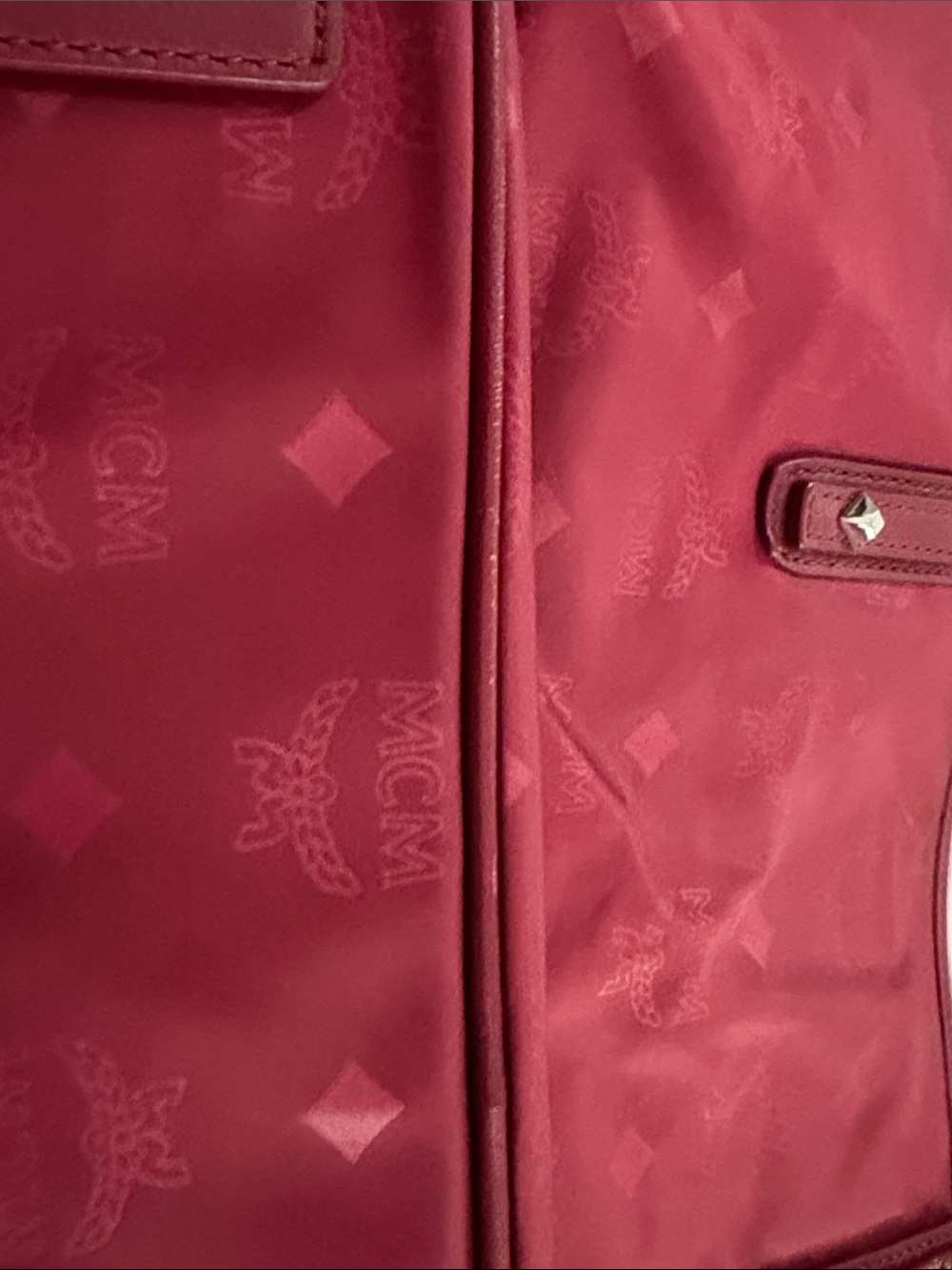 MCM Burgundy Logo-Print nylon Tote - Picture 7 of 10